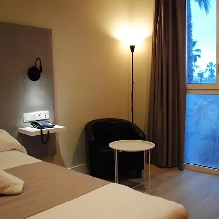 On Prime Hotell